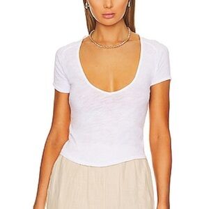 Sunny Days Ahead Tee in Optic White
FREE PEOPLE
Color: Optic White